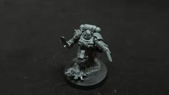 Warhammer 40k Space Marines Lieutenant in Phobos Armor x1