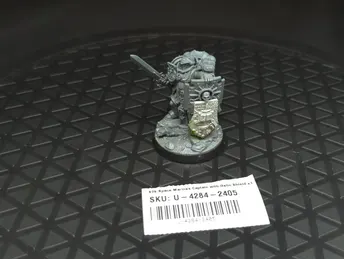 Warhammer 40k Space Marines Captain with Relic Shield x1