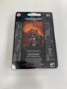 Warhammer 40K - Space Marine - LIEUTENANT WITH STORM SHIELD