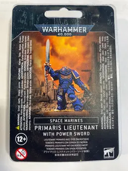 SPACE MARINES: PRIMARIS LIEUTENANT WITH POWER SWORD