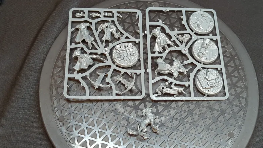 Age of Sigmar Stormcast Eternals Easy to Build Castigators with Gryph-hound x4