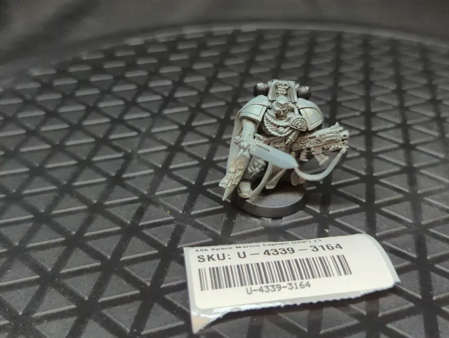 Warhammer 40k Space Marine Captain (OOP) x1