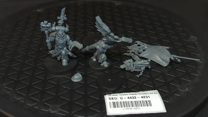 Warhammer 40k Black Templars Chaplain Grimaldus and Retinue x3